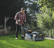 Hayter Harrier 56 579C Pro Petrol Rear Roller Mower - image 3