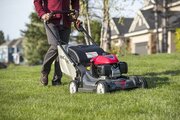Honda HRX 476 HY Self-propelled Petrol Lawn Mower - image 3